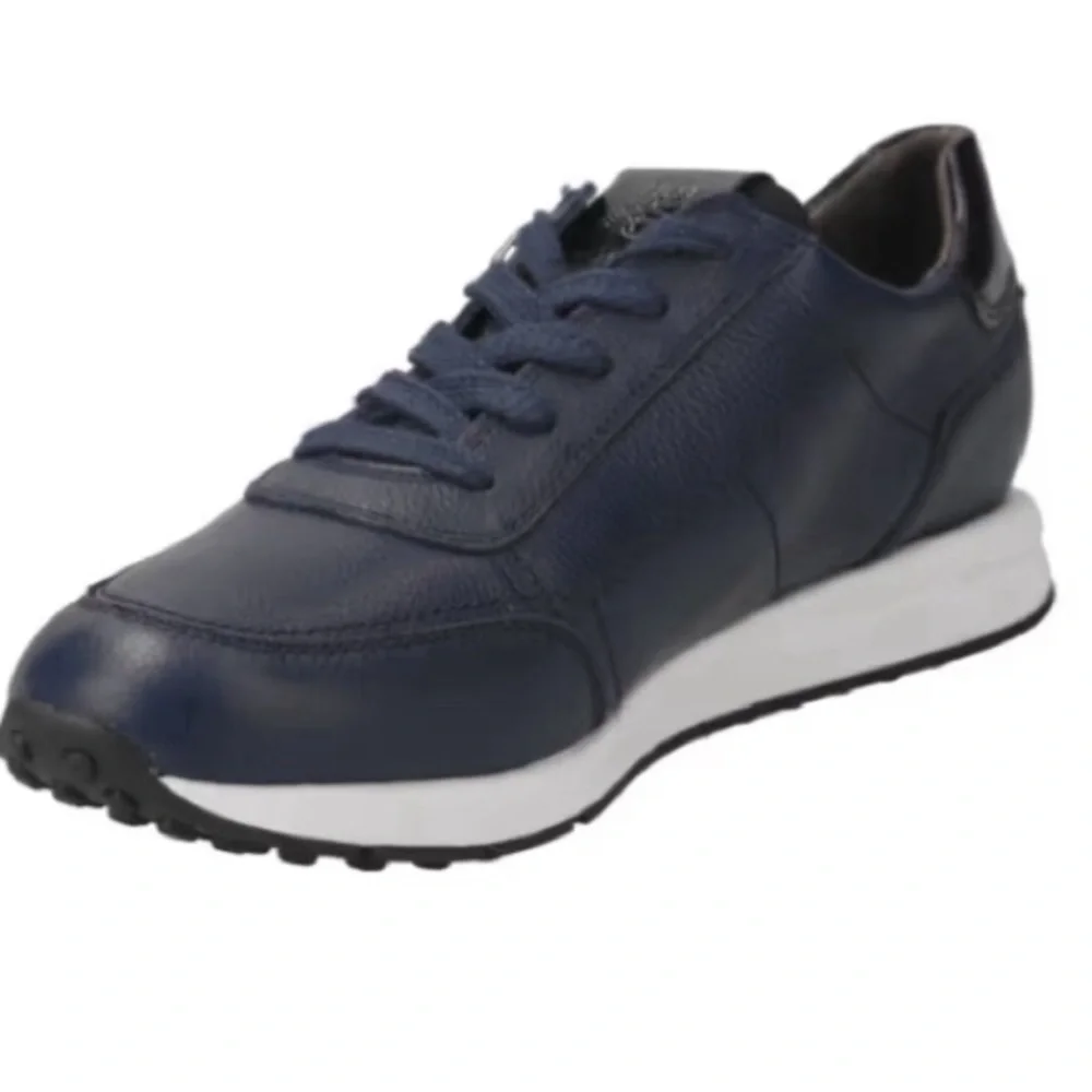 Navy Blue Leather sneakers. US 8.5
In Box, Never Used - Picture 8 of 14